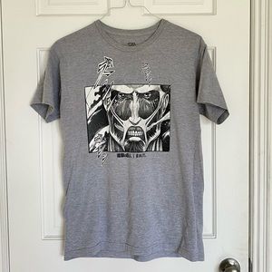 Limited Edition Attack on Titan shit unisex M
